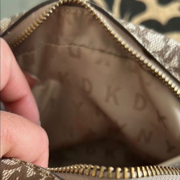 Stylish Brown Patterned Crossbody Bag - Picture 10 of 11